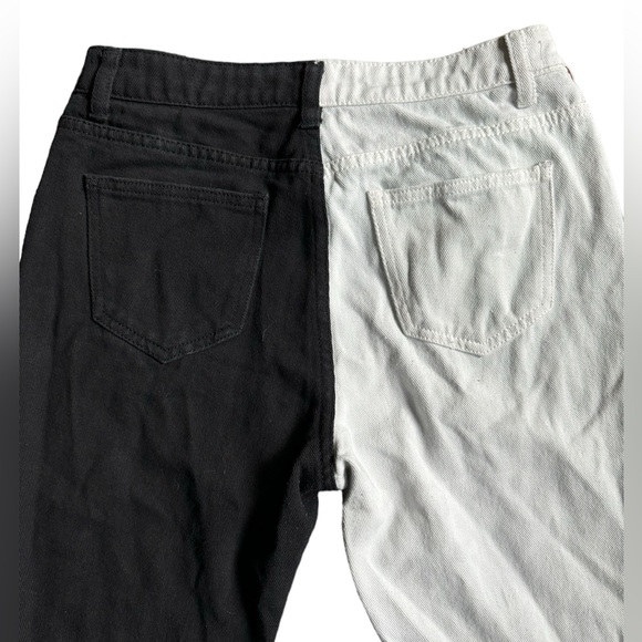 Black & White Jeans - Picture 3 of 6